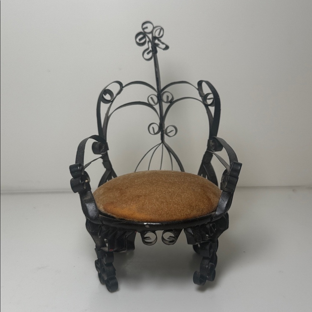 Vintage 70s Tin Can Chair Dollhouse Furniture, Tramp Art
